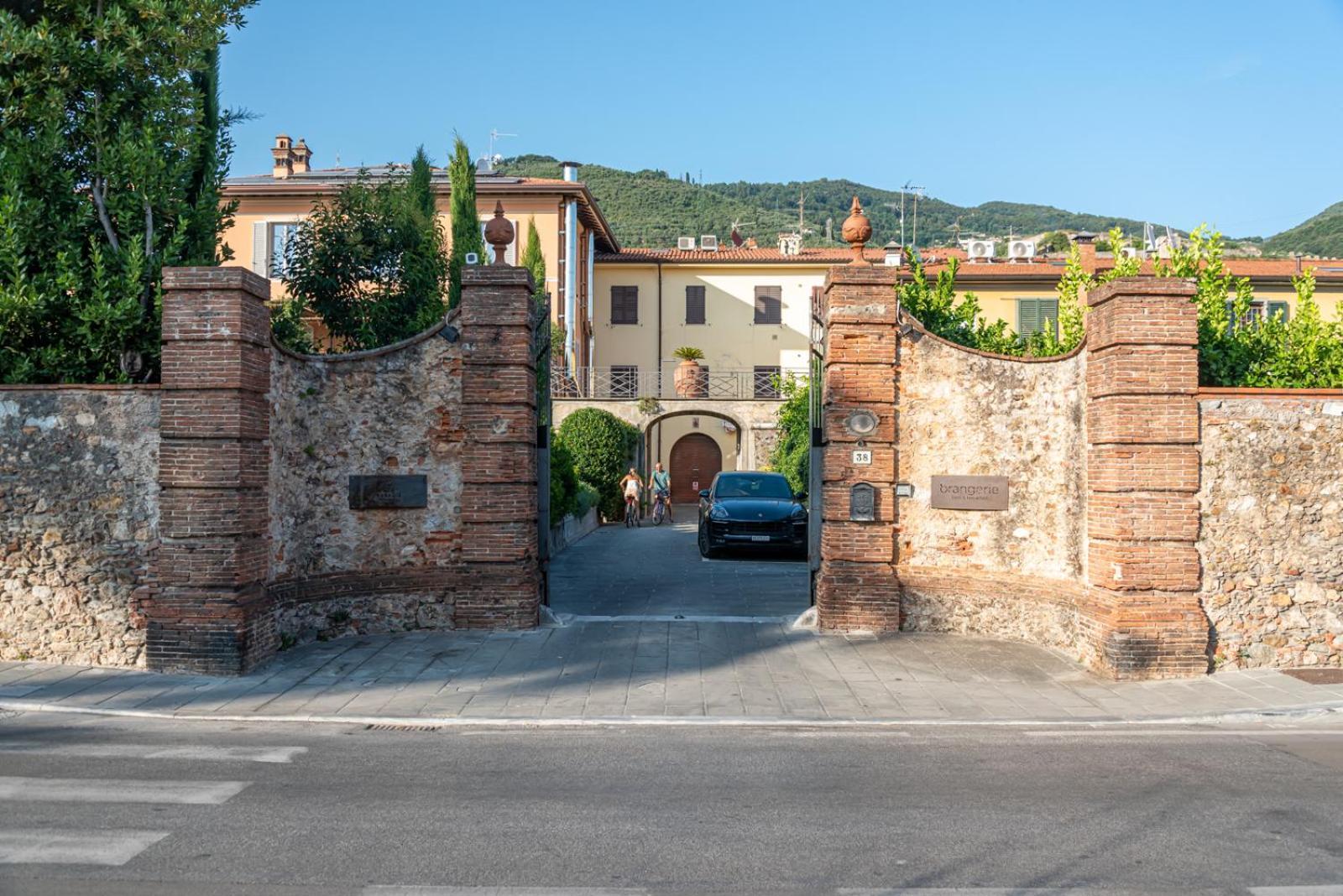 B&b L' Orangerie Pietrasanta Bagian luar foto